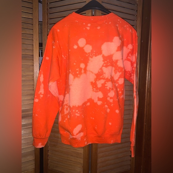 Hocus Pocus sweatshirt. 🧡🖤 - Picture 4 of 4